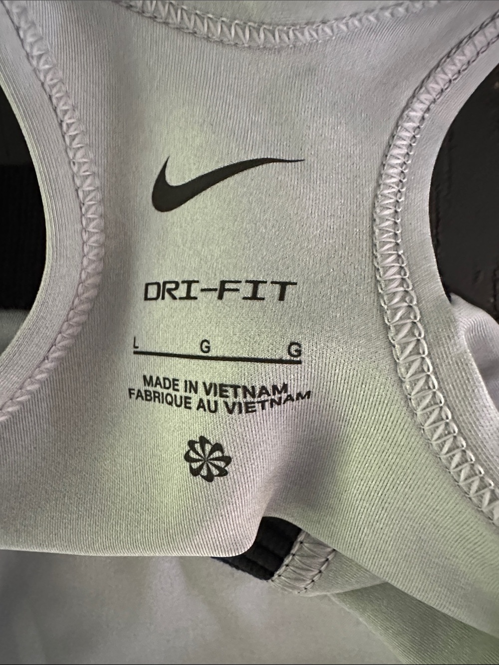 NWT Nike Swoosh Sports Bra - Size L - Picture 3 of 6